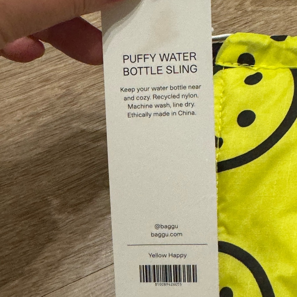 BAGGU Yellow Smiley Water Bottle Sling - Picture 5 of 5